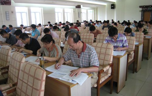 湖北省审计厅组织文明执法考试