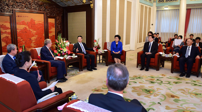 6月12日，中共中央政治局常委、国务院副总理张高丽在北京中南海紫光阁会见国际奥委会主席托马斯·巴赫。